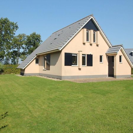Serene Holiday Home In Gaasterl N Sleat Sondel Kültér fotó