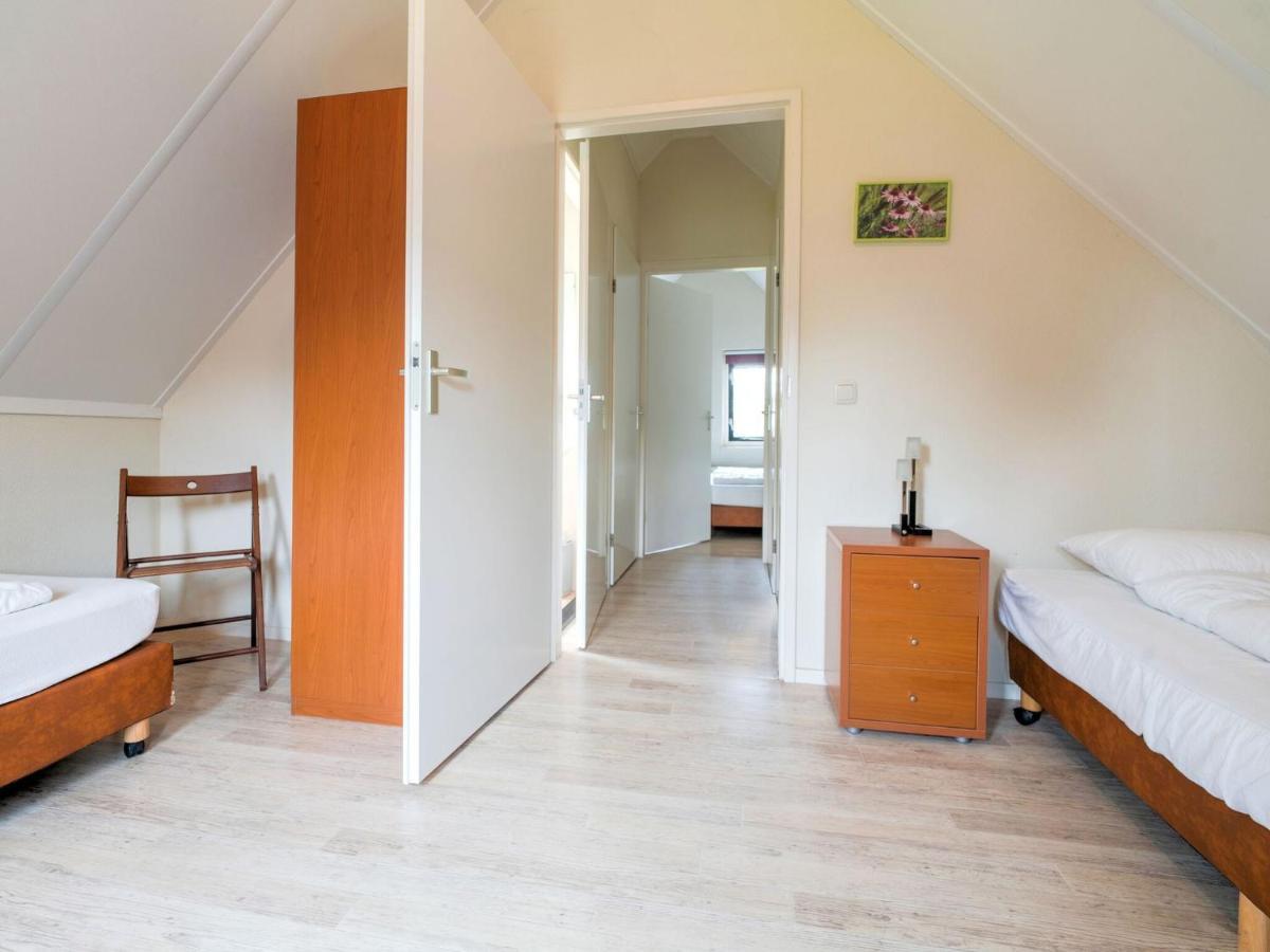 Serene Holiday Home In Gaasterl N Sleat Sondel Kültér fotó